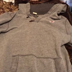 hollister sweatshirt